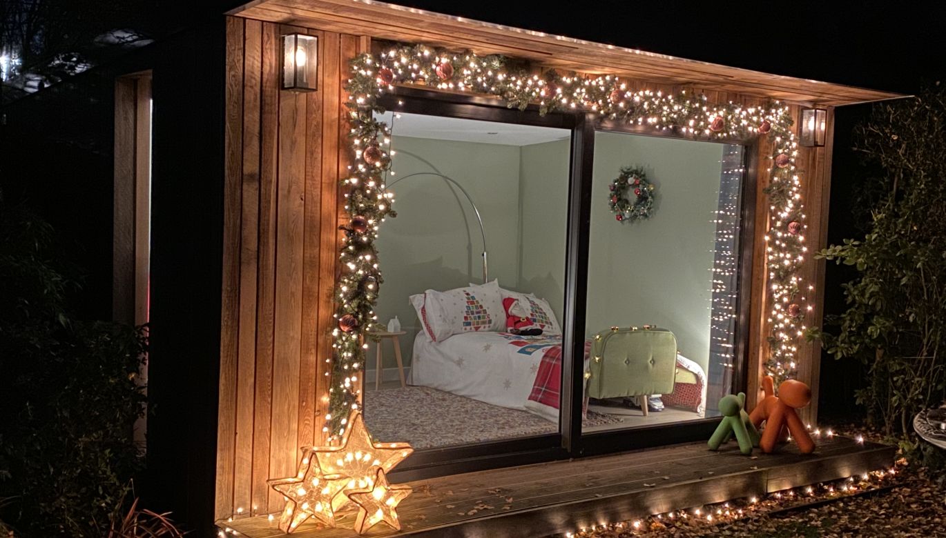 christmas garden room
