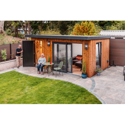 DUO garden room store door