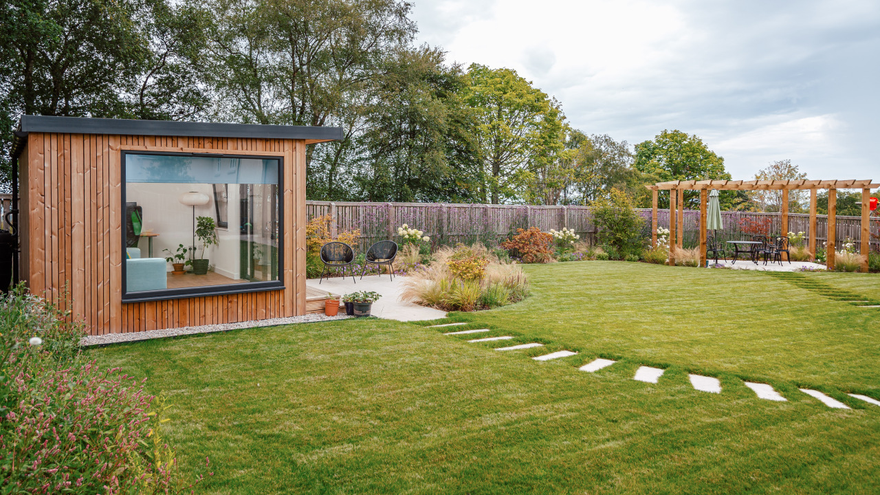 UNO Midi Garden Room