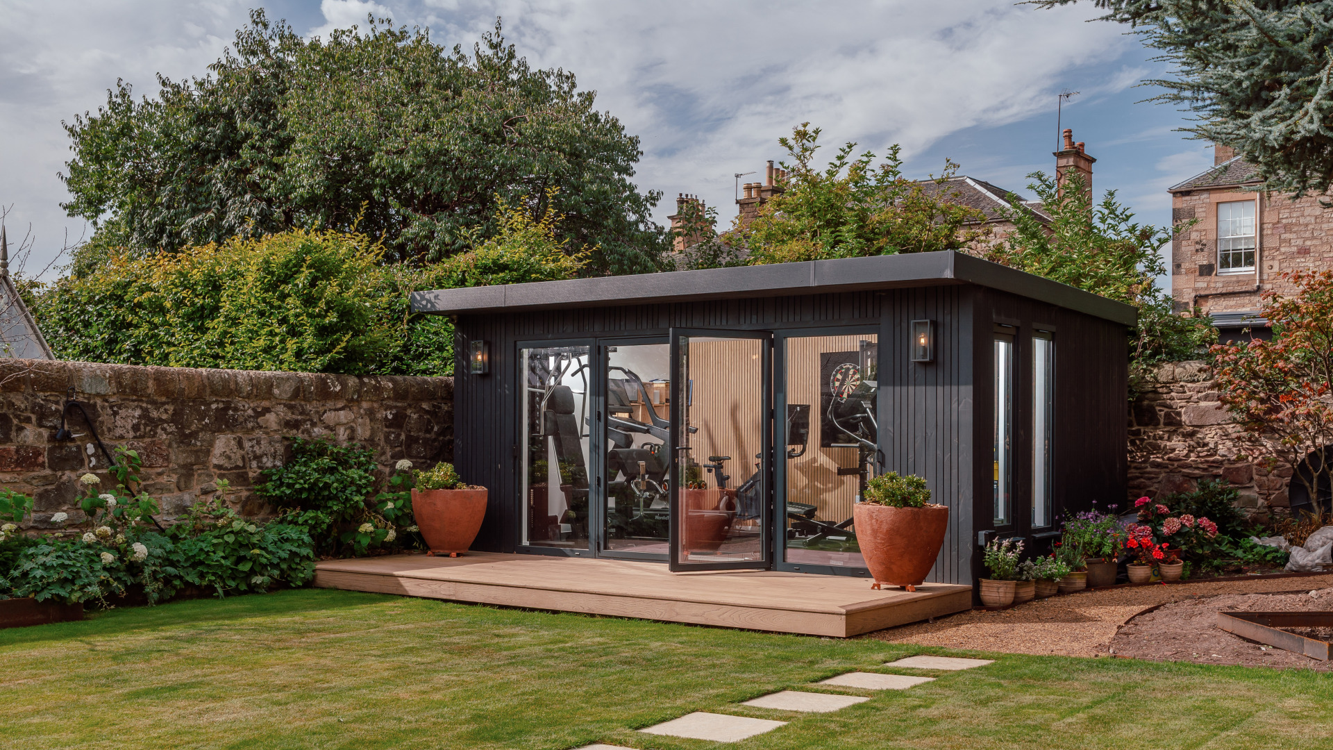 UNO Grand Garden Room